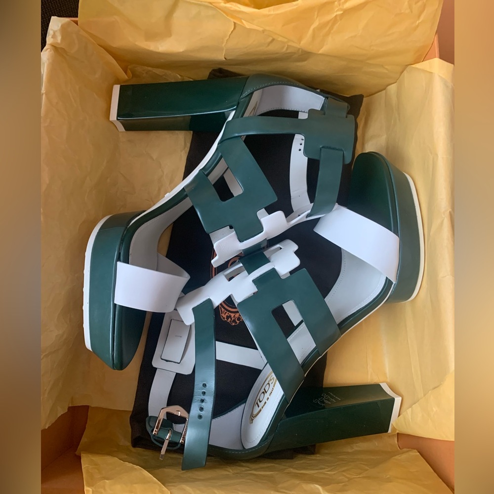 Tods platform puzzle piece sandal white and green NIB size39 RARE!